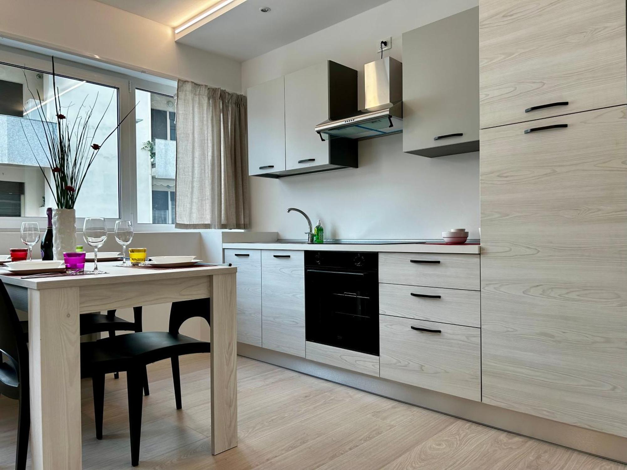 Luxury Urban Oasis Apartment In Center Of Udine Exterior photo